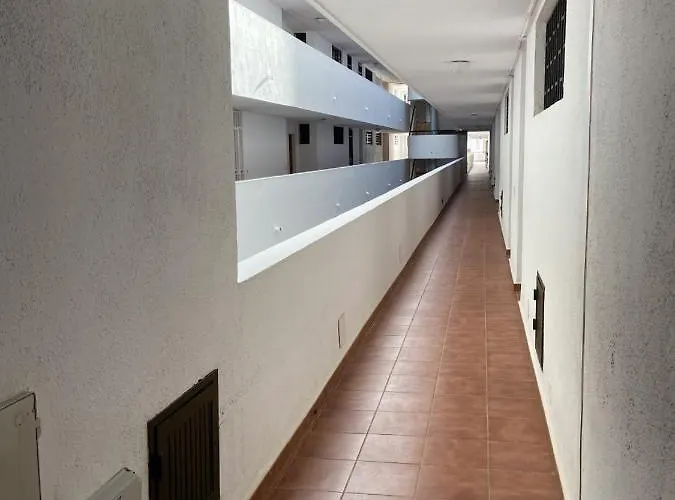 Summerland Cristianos Hotel *