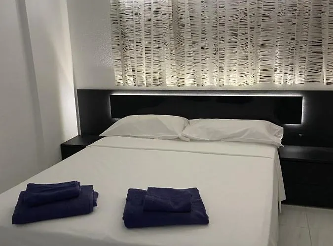 Summerland Cristianos Hotel *