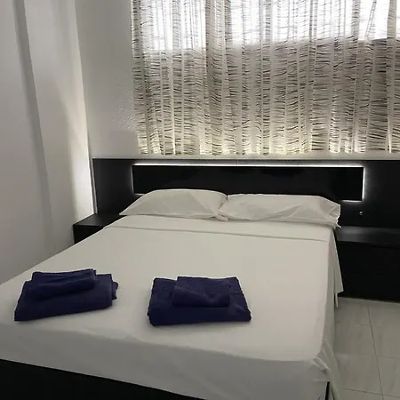 Summerland Cristianos Hotel *